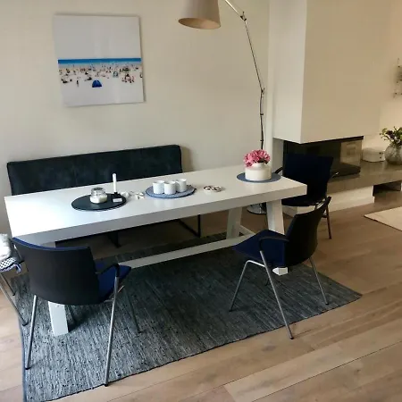 Family House Center * Зандфорт